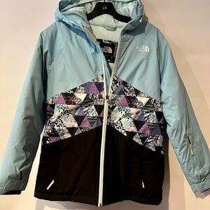 The North Face Girls Light Blue and Black Puffer Ski Jacket